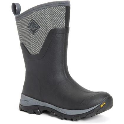 Bass pro womens deals muck boots